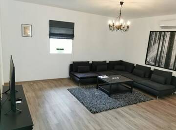Фото номера Апартаменты - 1-й этаж Апартаменты Laurentroom Central Park г. Укмерге 36